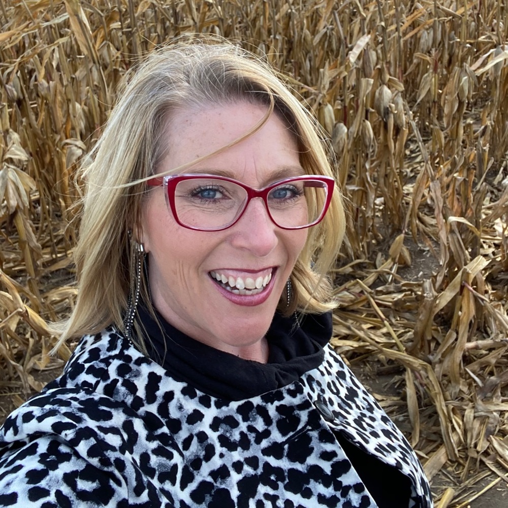 Meet your Posher, Stacey - Picture 3 of 7